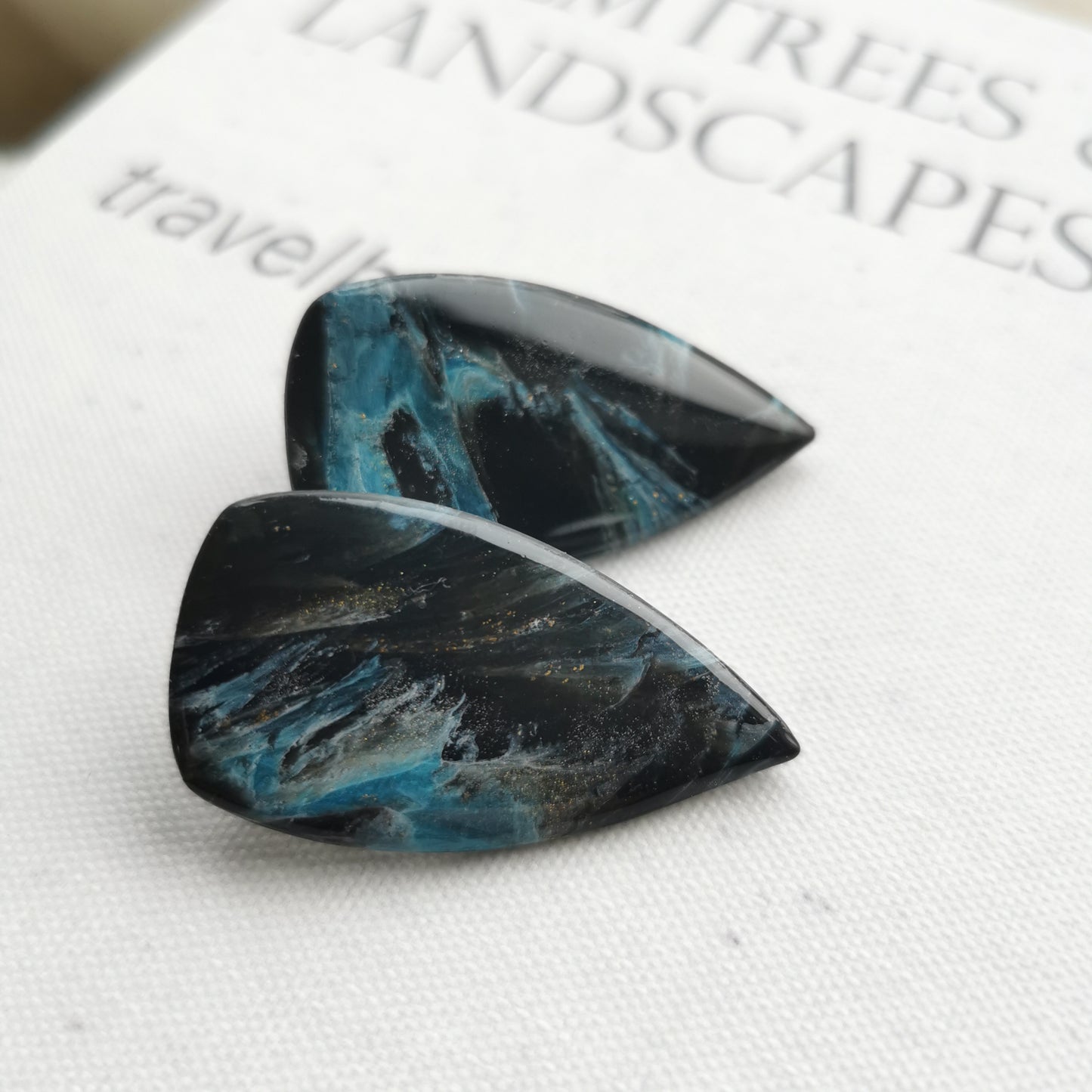 Deep blue marble daggers