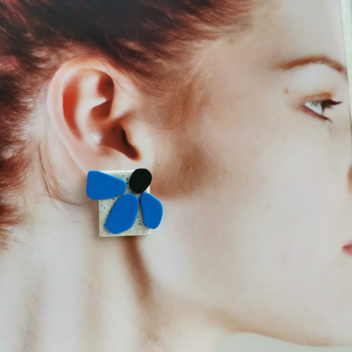 Abstract flower stud