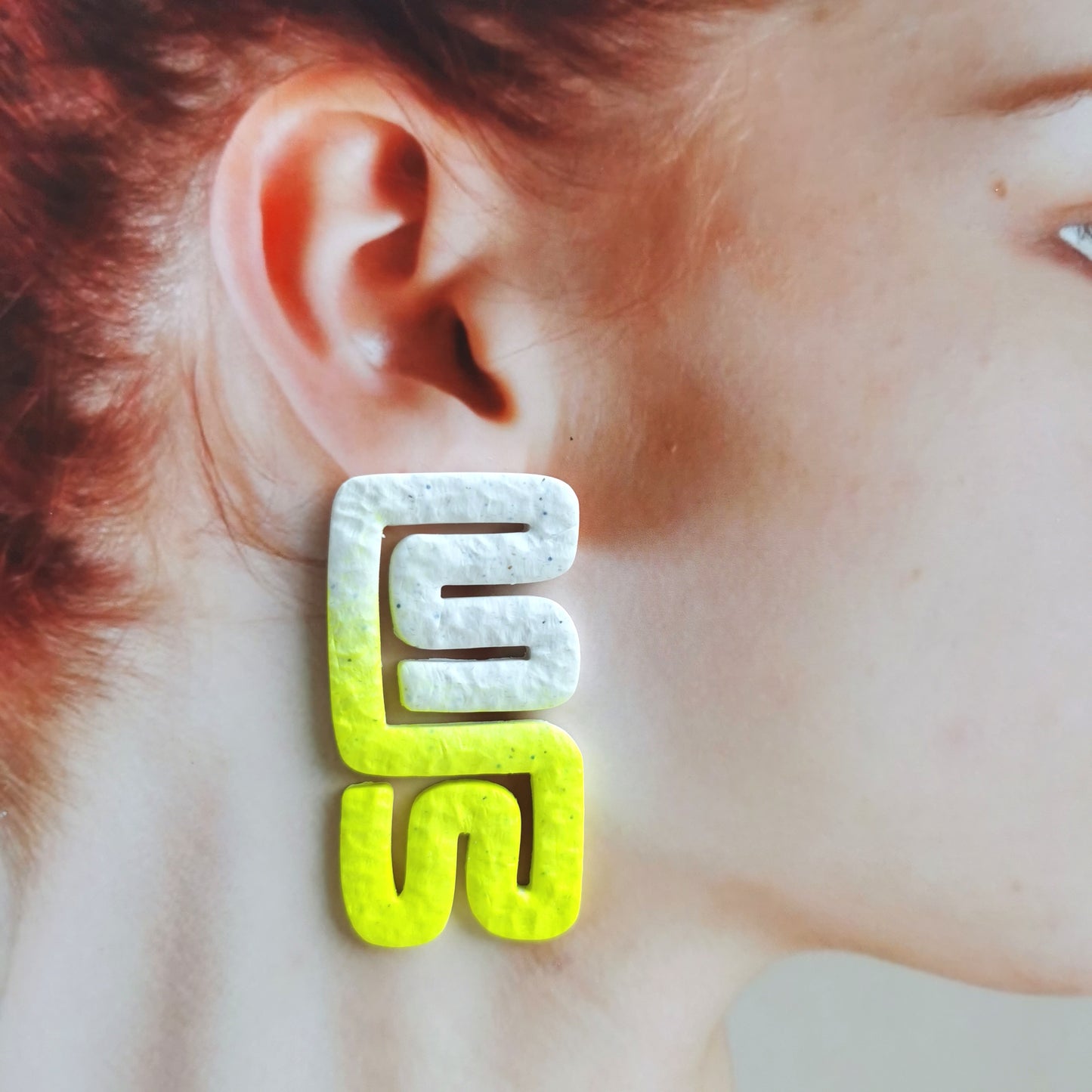 BIG FLUO statement stud