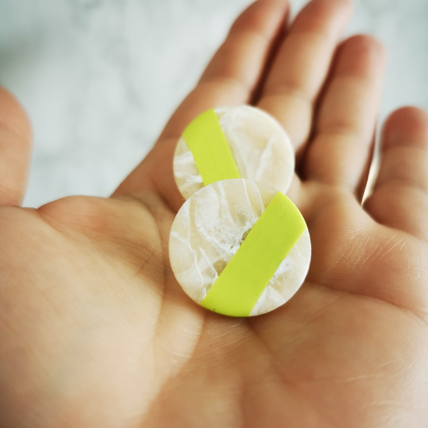 80's quartz maxi stud earring